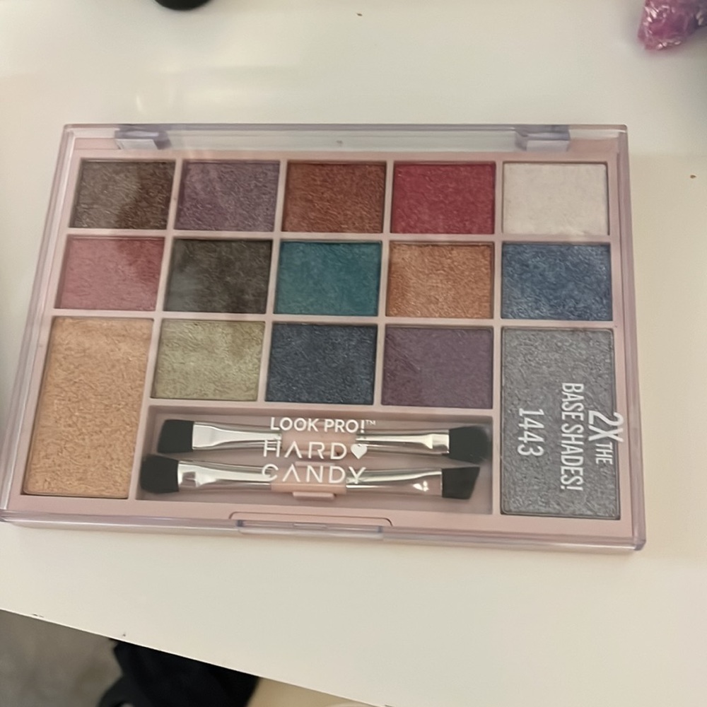 Primer, foundation, and eyeshadow bundle